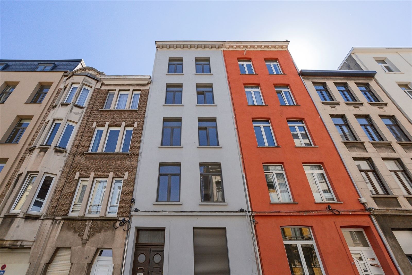 Gerenoveerd 2slpk appartement aan de poorten van de Dageraadplaats - foto 4