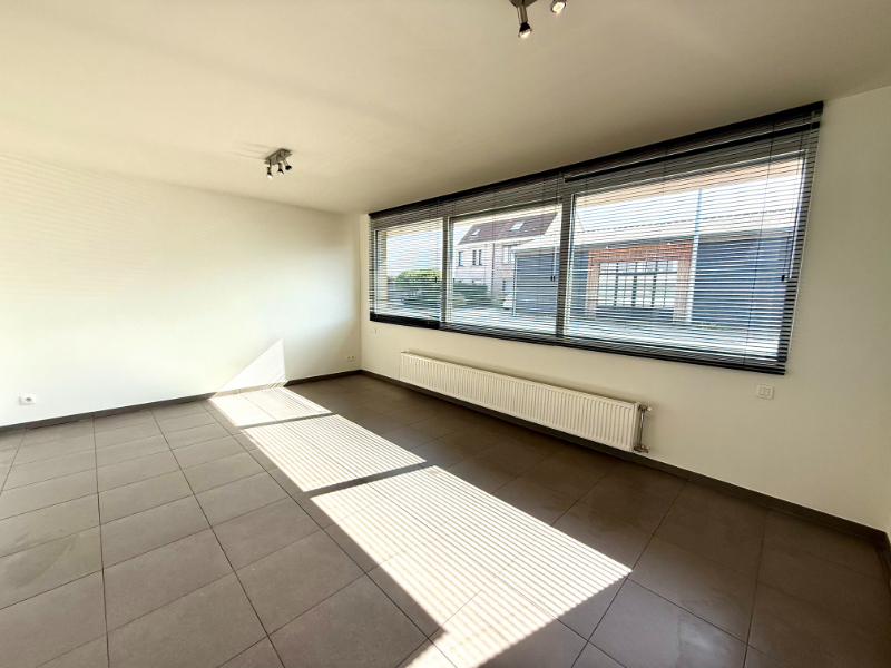 Instapklaar appartement met 1 slaapkamer op de gelijkvloerse verdieping - foto 3