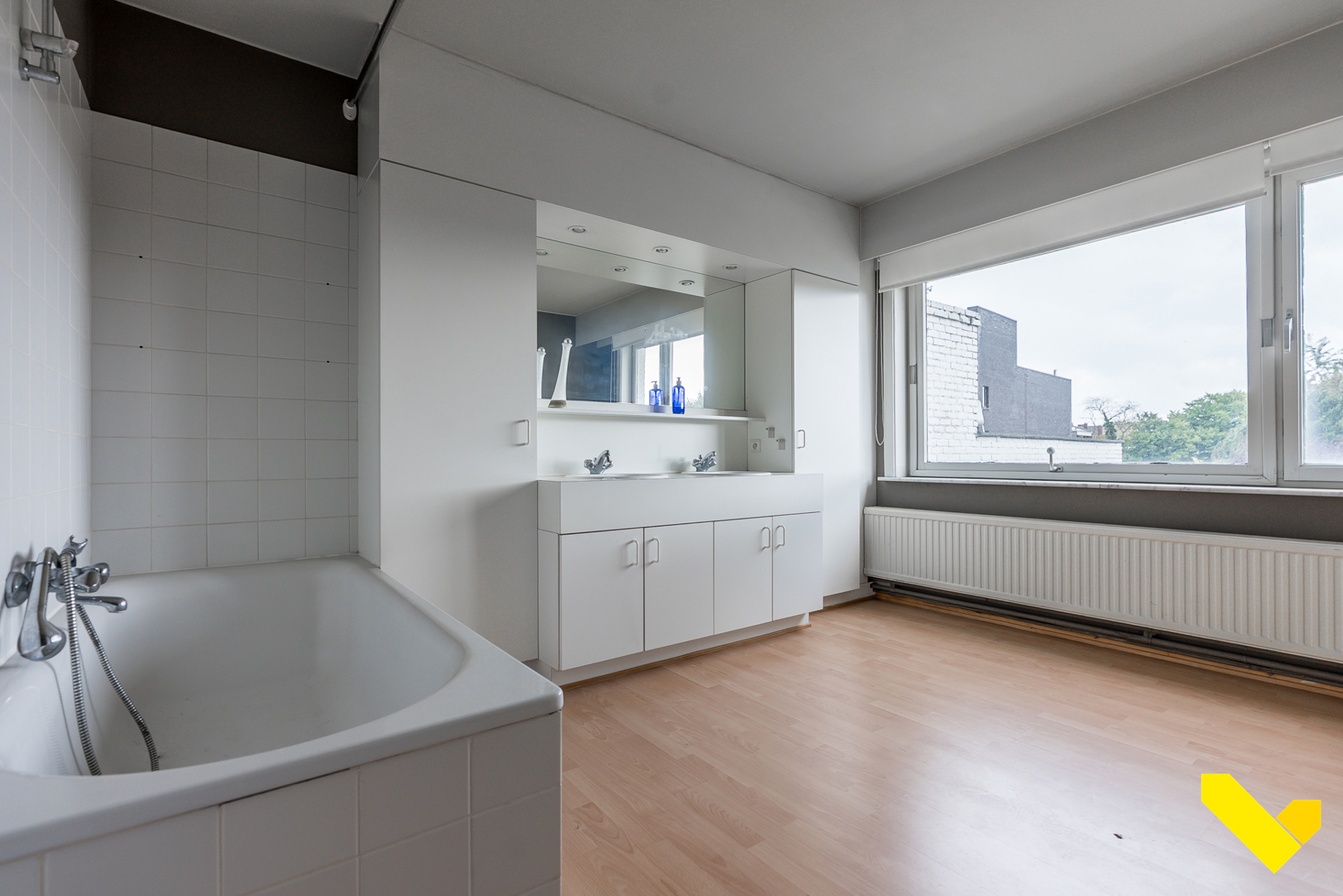 Commercial for sale in Mol - photo 5