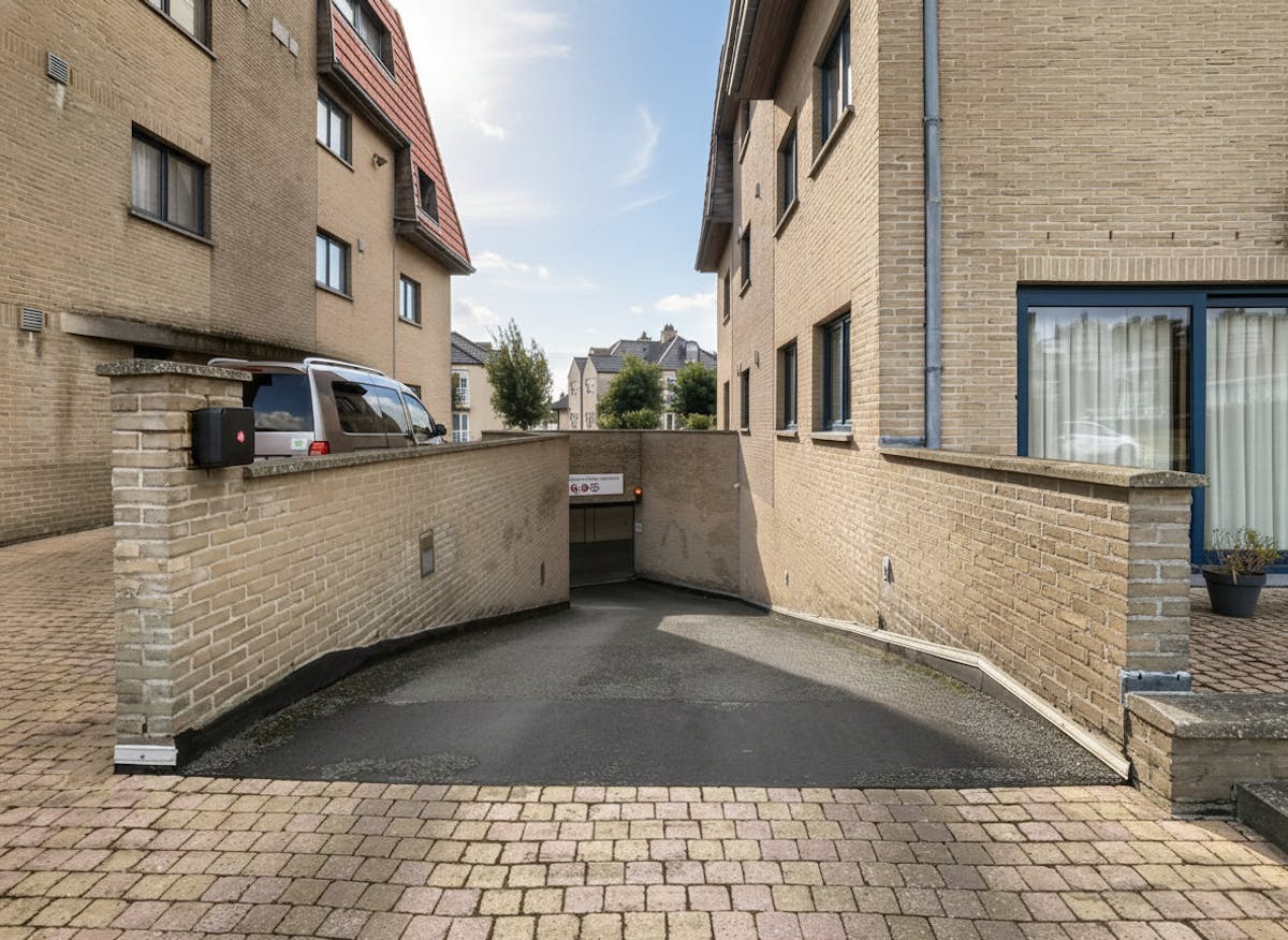 Gesloten garagebox te koop Duinenweg te Middelkerke! - foto 5