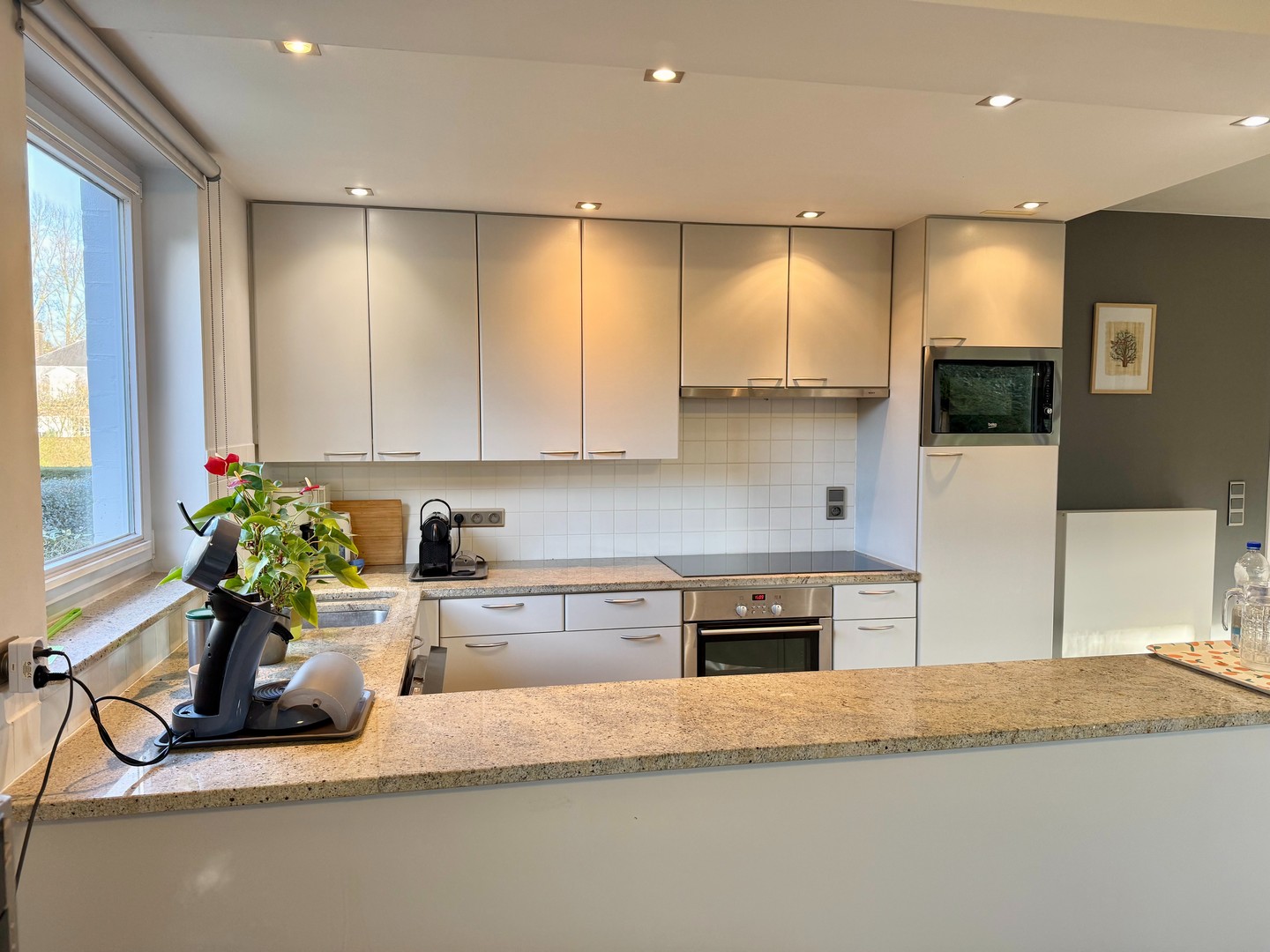 Ruim appartement met zonnig terras en tuintje. - foto 5