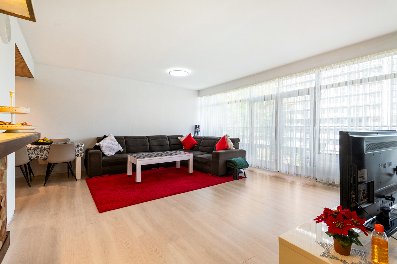 Appartement te koop in Merksem met 2 slaapkamers - foto 2