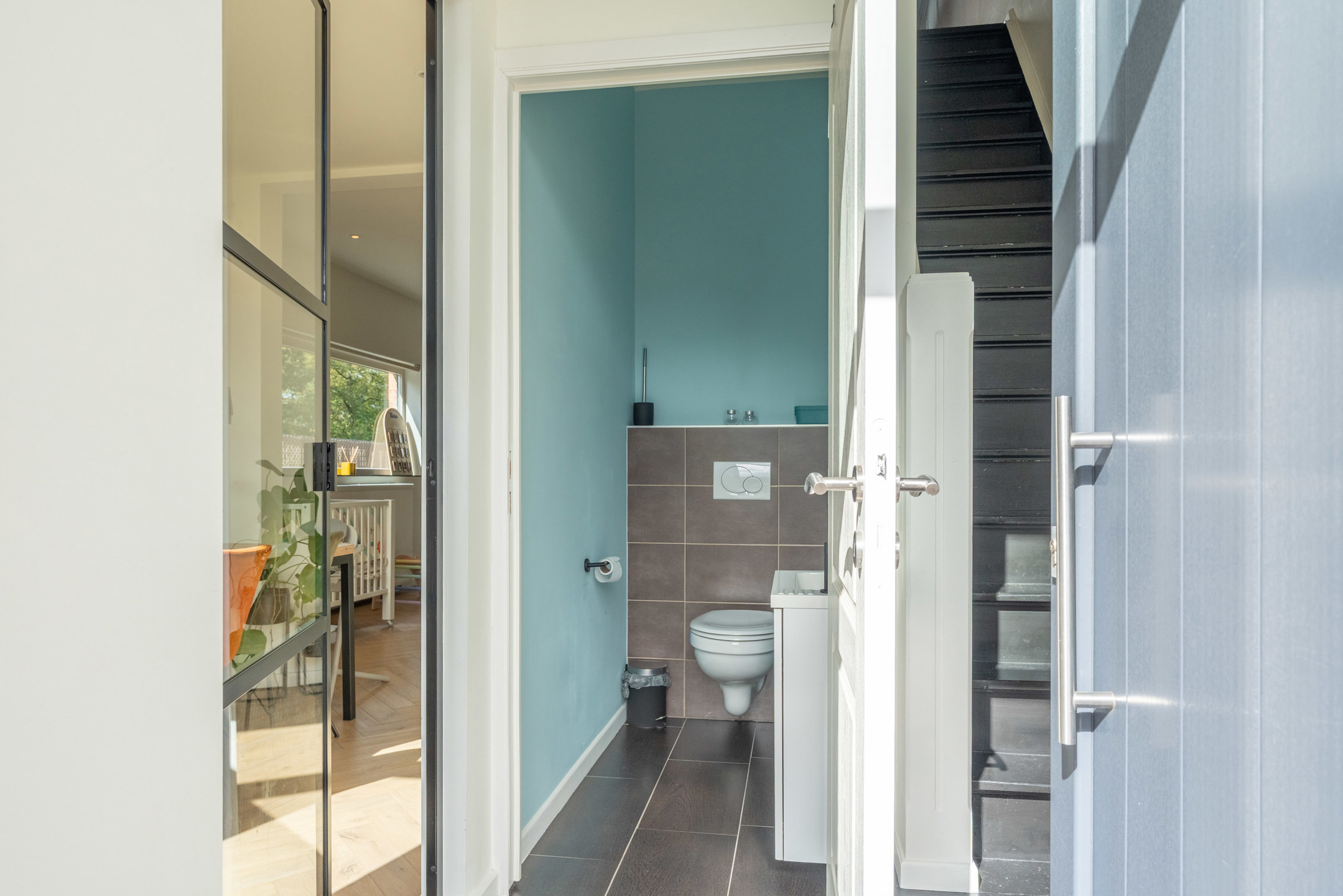 Instapklare 3 slaapkamerwoning met bureau en tuin te Turnhout - foto 3