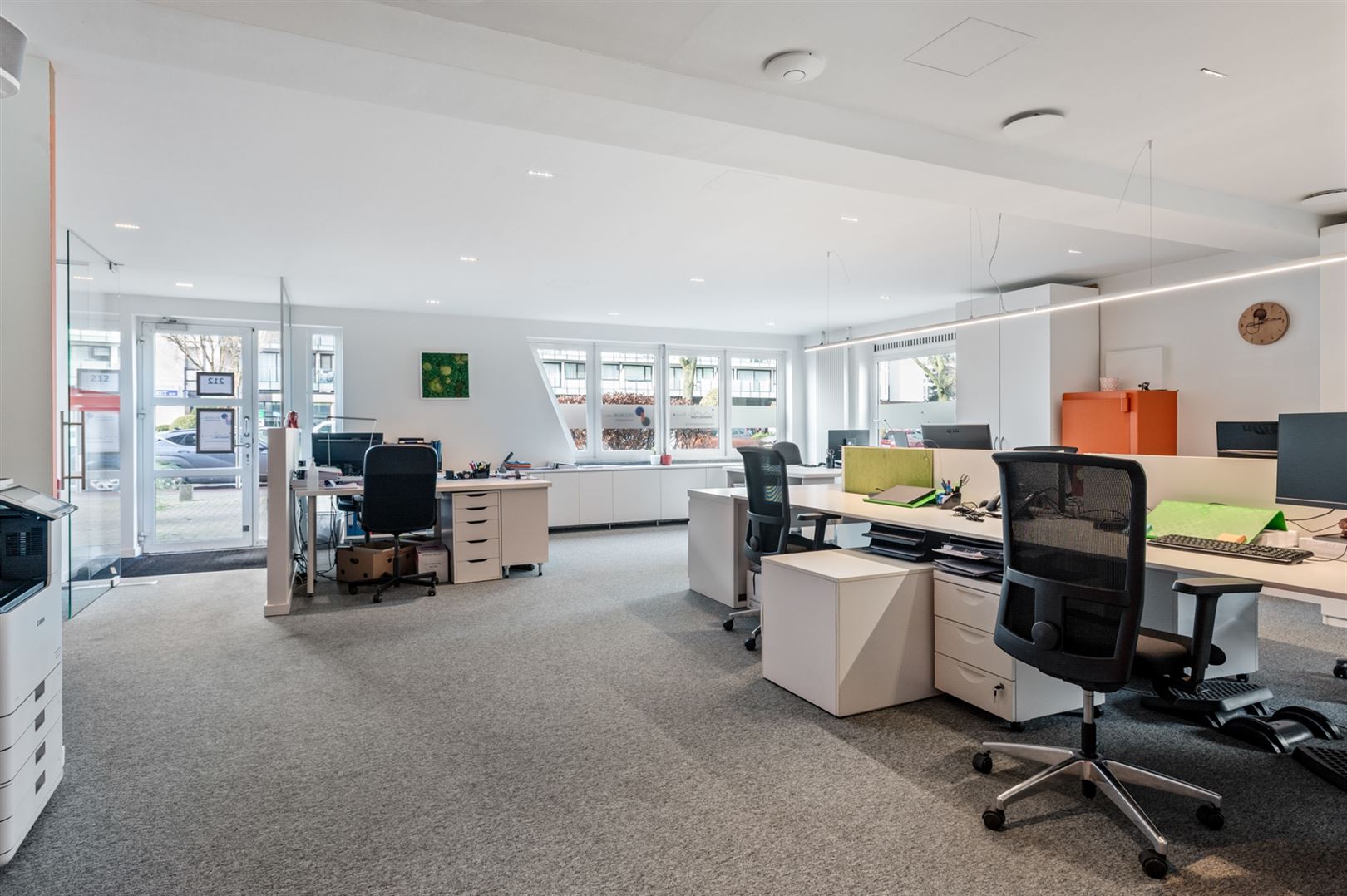 Instapklaar kantoor langs bruisende Lambrechtshoekenlaan. - foto 3