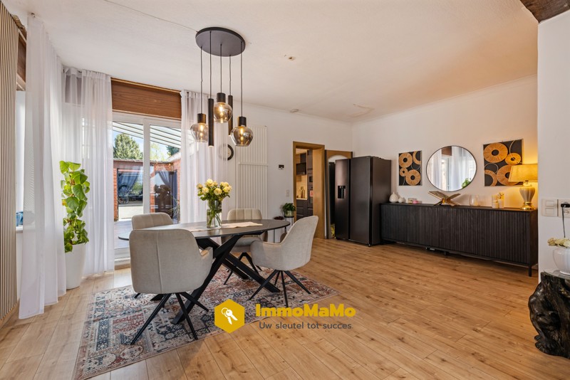 HALFOPEN BEBOUWING MET GROTE TUIN TE KOOP IN STEKENE - foto 5