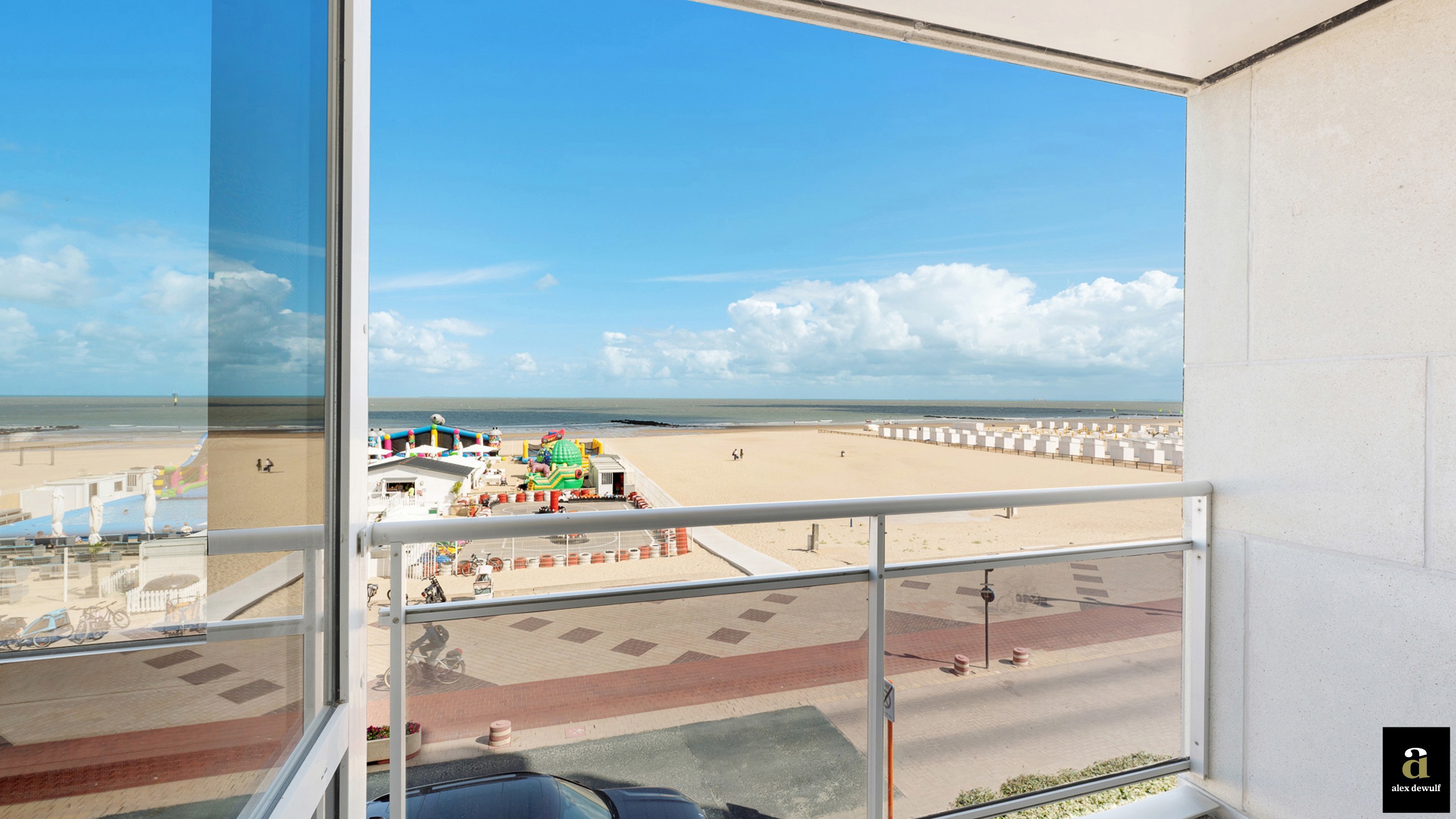 ongemeubeld 3-slaapkamerappartement op de Zeedijk te Zoute  - foto 4