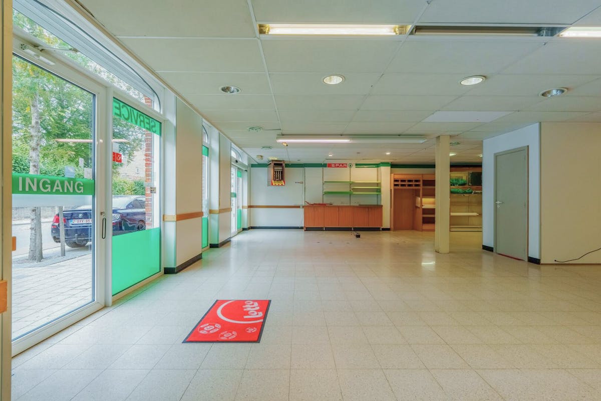 Polyvalent eigendom: woning, winkelruimte én loods te koop in Merkem op ca. 1150 m² - foto 4
