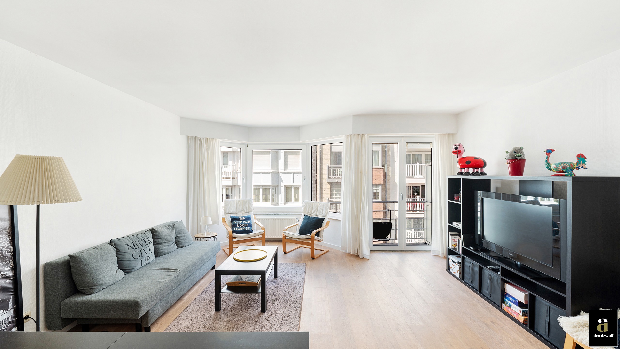 Instapklaar appartement met zijdelings zeezicht aan het Driehoeksplein [Zoute] - foto 4