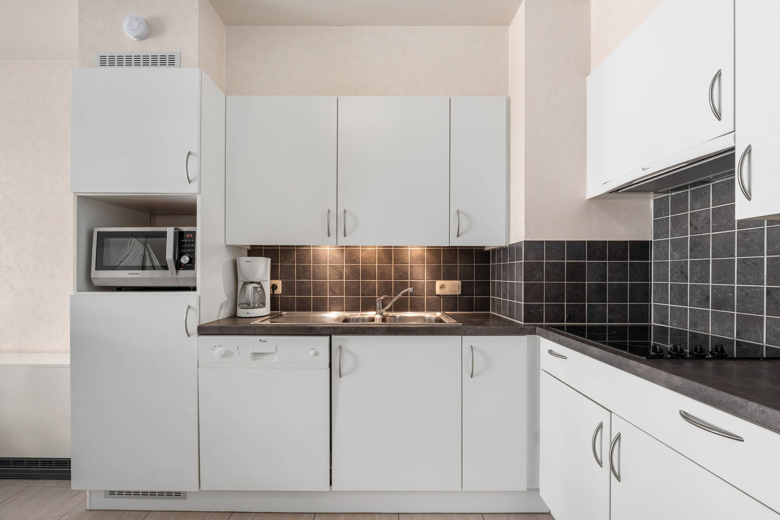 Centraal gelegen appartement te koop in centrum Westende - foto 5