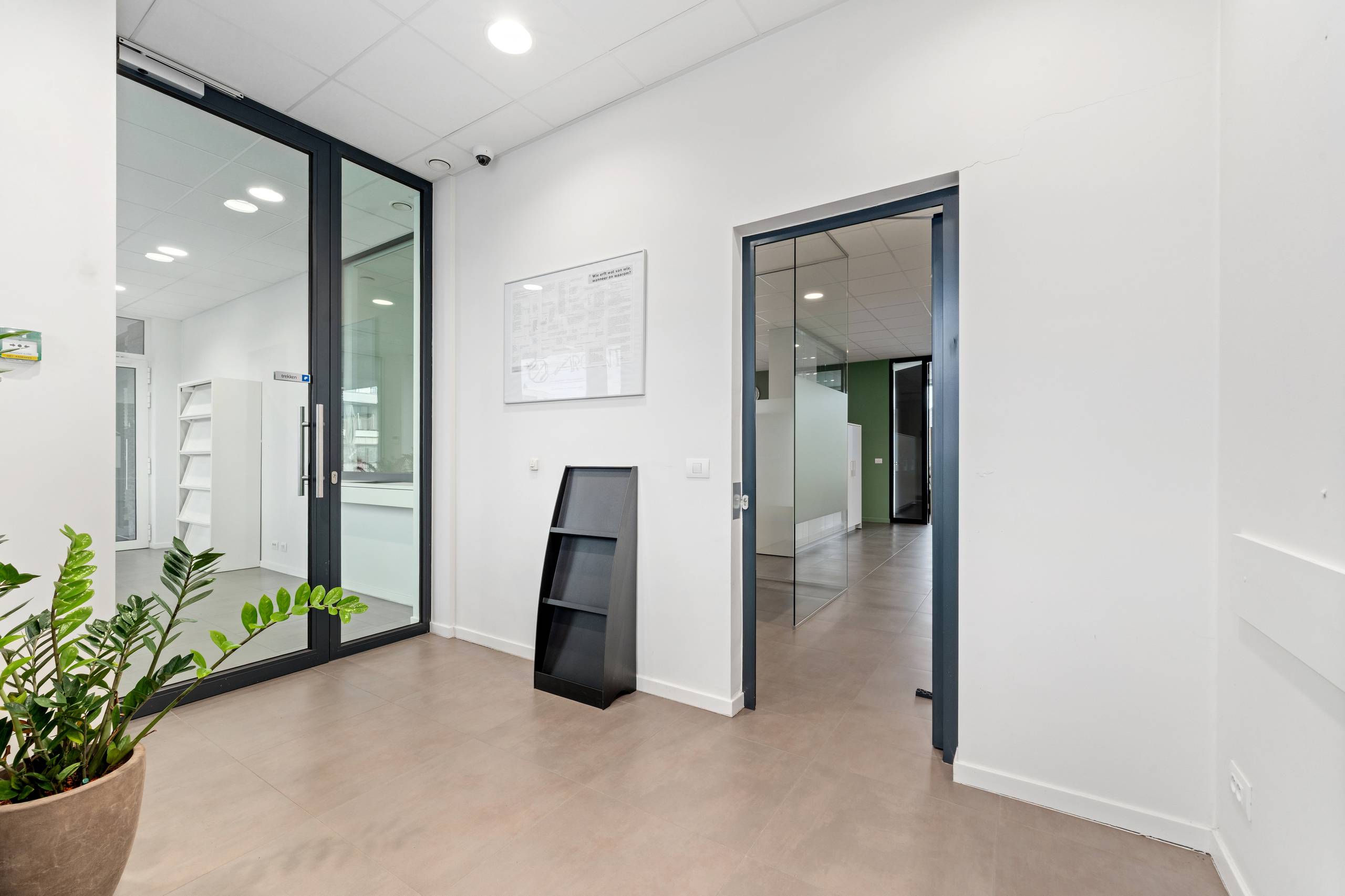 Handelsruimte met uitstekende ligging te huur in Vichte - foto 3