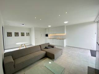 -- beschikbaar vanaf 01/03/26 -- Vlak aan de dorpskern van Beerse ligt een eigentijds appartementsgebouw (bouwjaar 2022) met 6 zeer...