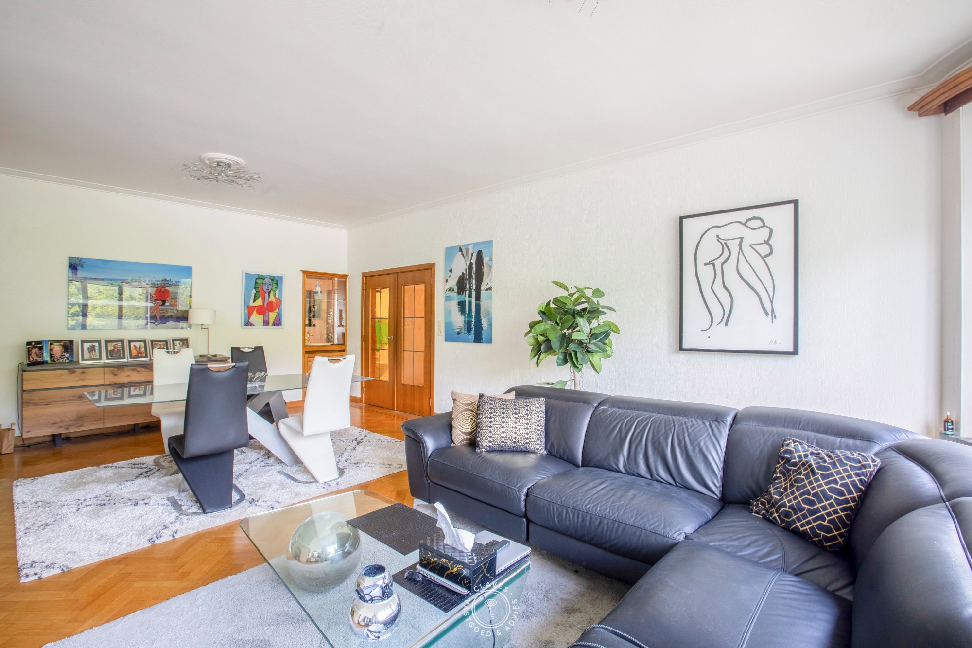 Ruim appartement met 2 slaapkamers en terras, zicht op het stadspark - foto 4