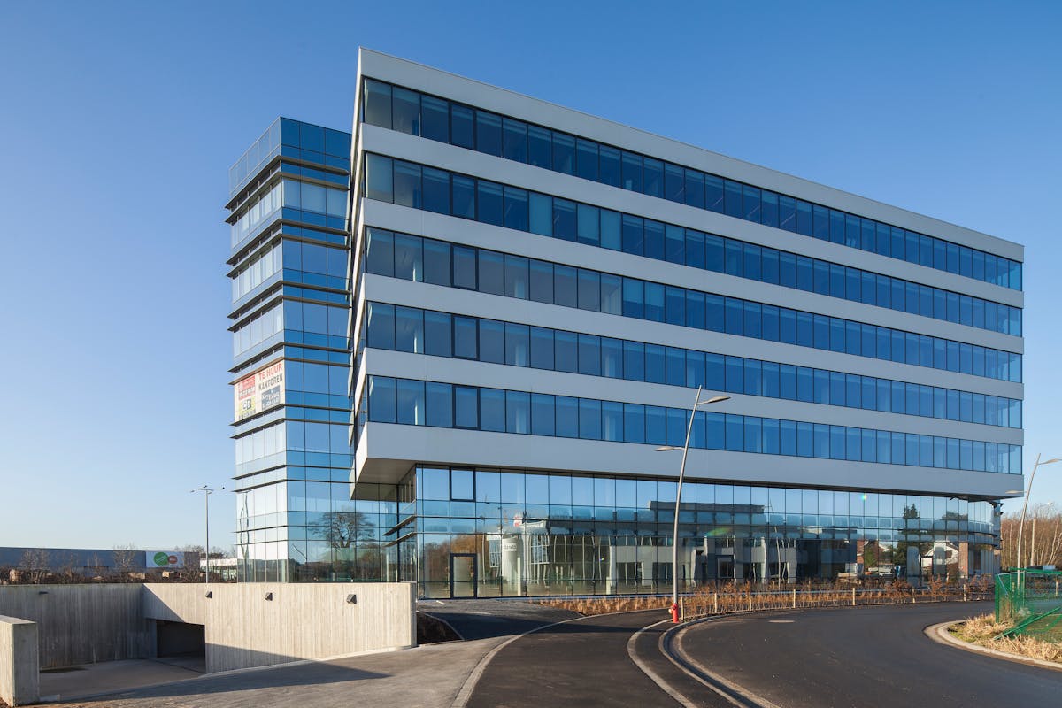 Kantoren (19 m² - 104 m²) met diensten langs de E40 te Aalst - foto 3