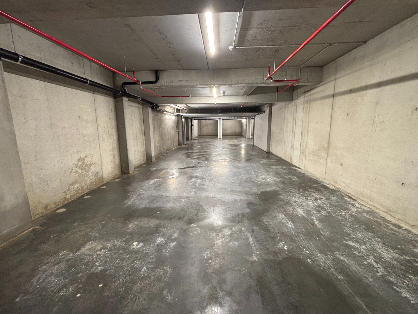 Uiterst ruime garagebox te koop - 78 m2 - goed voor 4 voertuigen - foto 5
