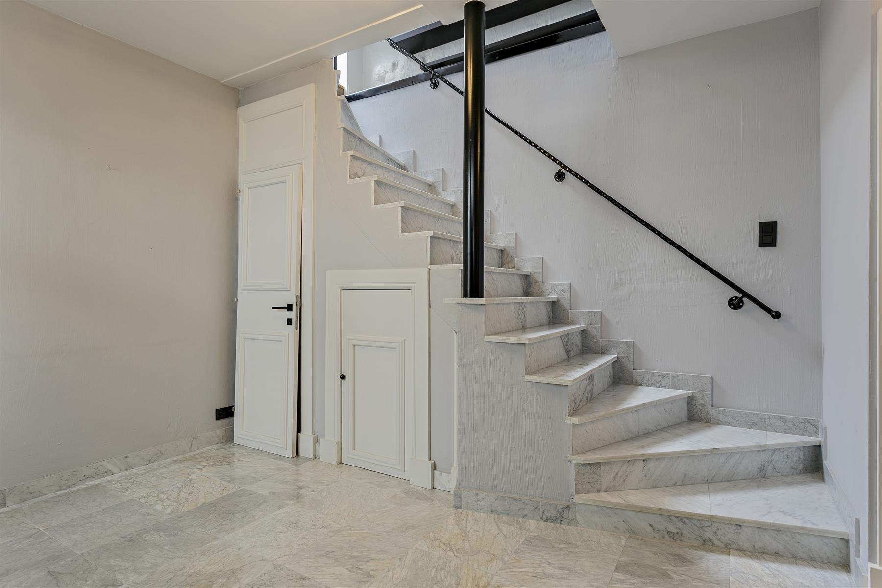 Maison à louer à Anvers avec 2 chambres - photo 5