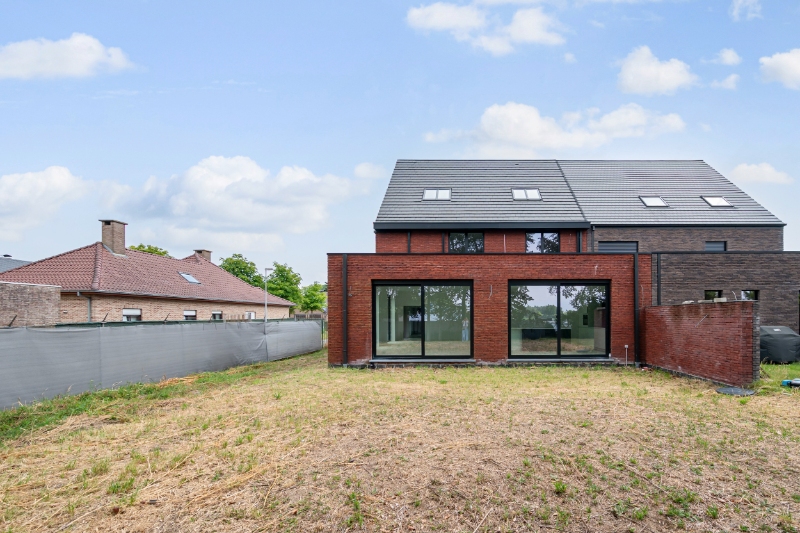 Energiezuinige en riante nieuwbouwwoning op ca 1120m2 grond - foto 2
