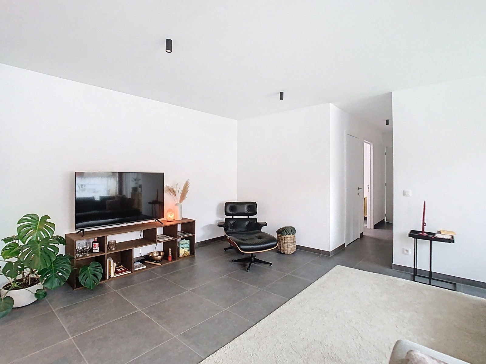 Luxe appartement met 2 slaapkamers en carportstaanplaats. - foto 5