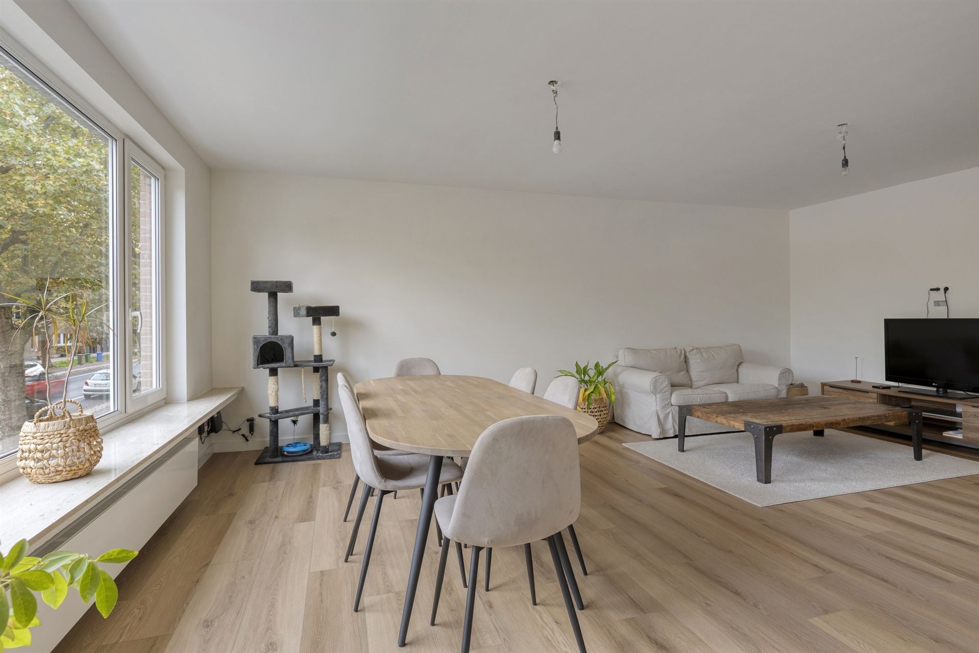 Gerenoveerd appartement met 2-3 slpks, terras en garage - foto 5