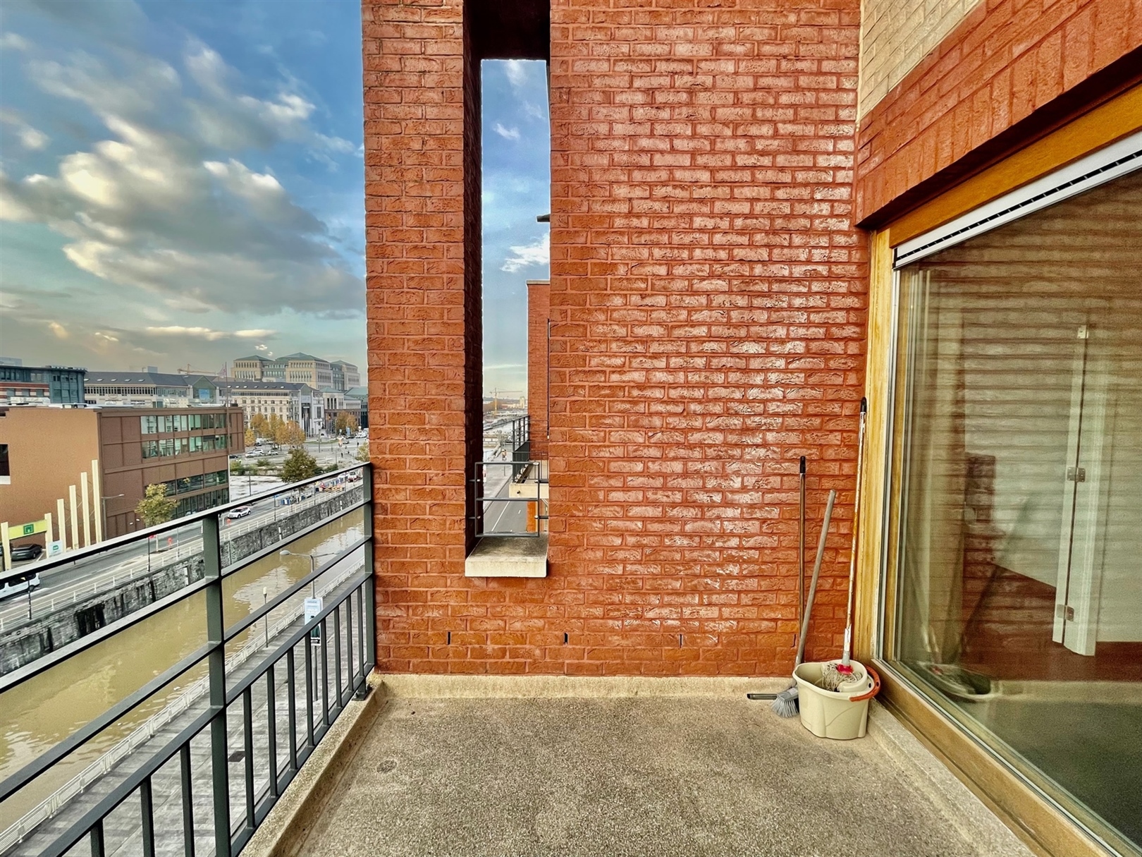 Appartement 2-ch meublé avec vue splendide! - photo 4