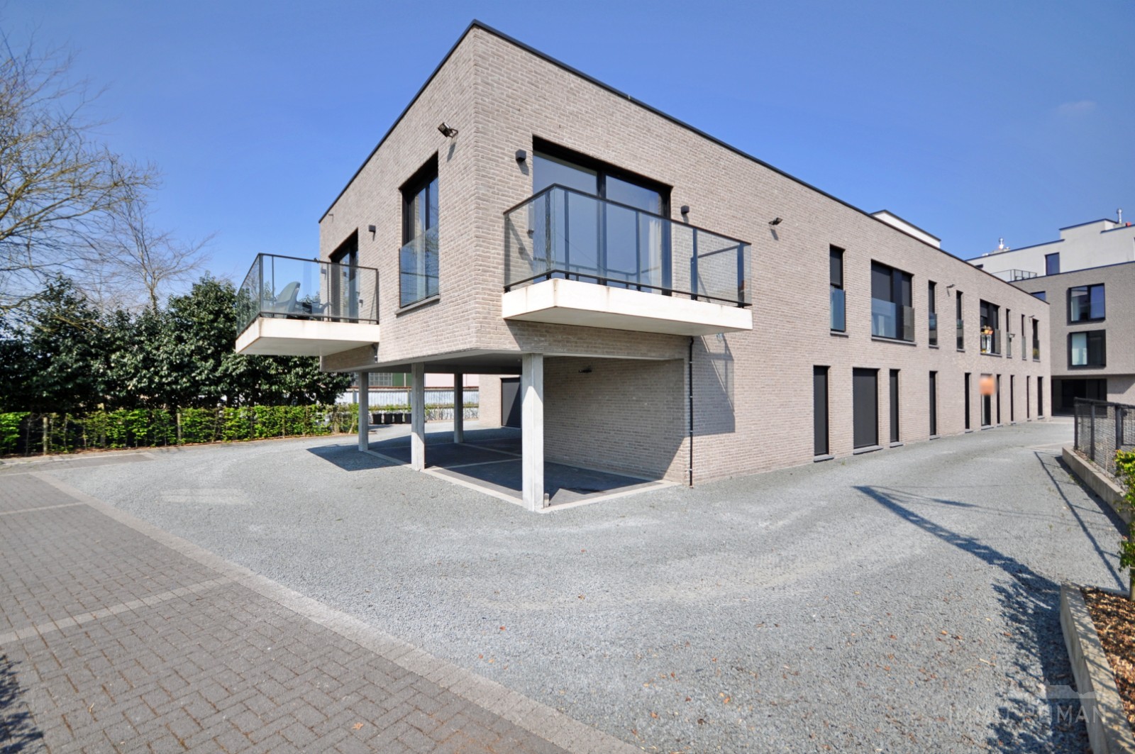 Recente assistentieflat in het centrum van Anzegem! - foto 1