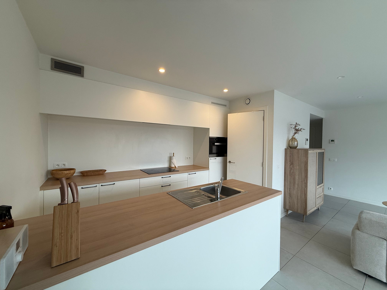 Recent en lichtrijk appartement met ruim terras - photo 5