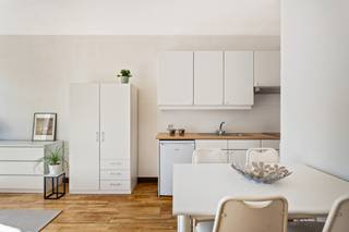 Deze instapklare studio ontdek je op een absolute toplocatie in ’t Antwerpse. Hier geniet je van een bruisende woonomgeving met tal van...