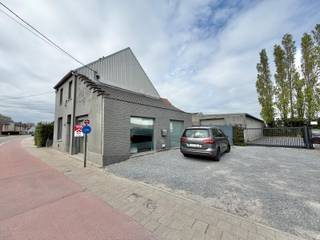 Commercial à vendre à Roulers
