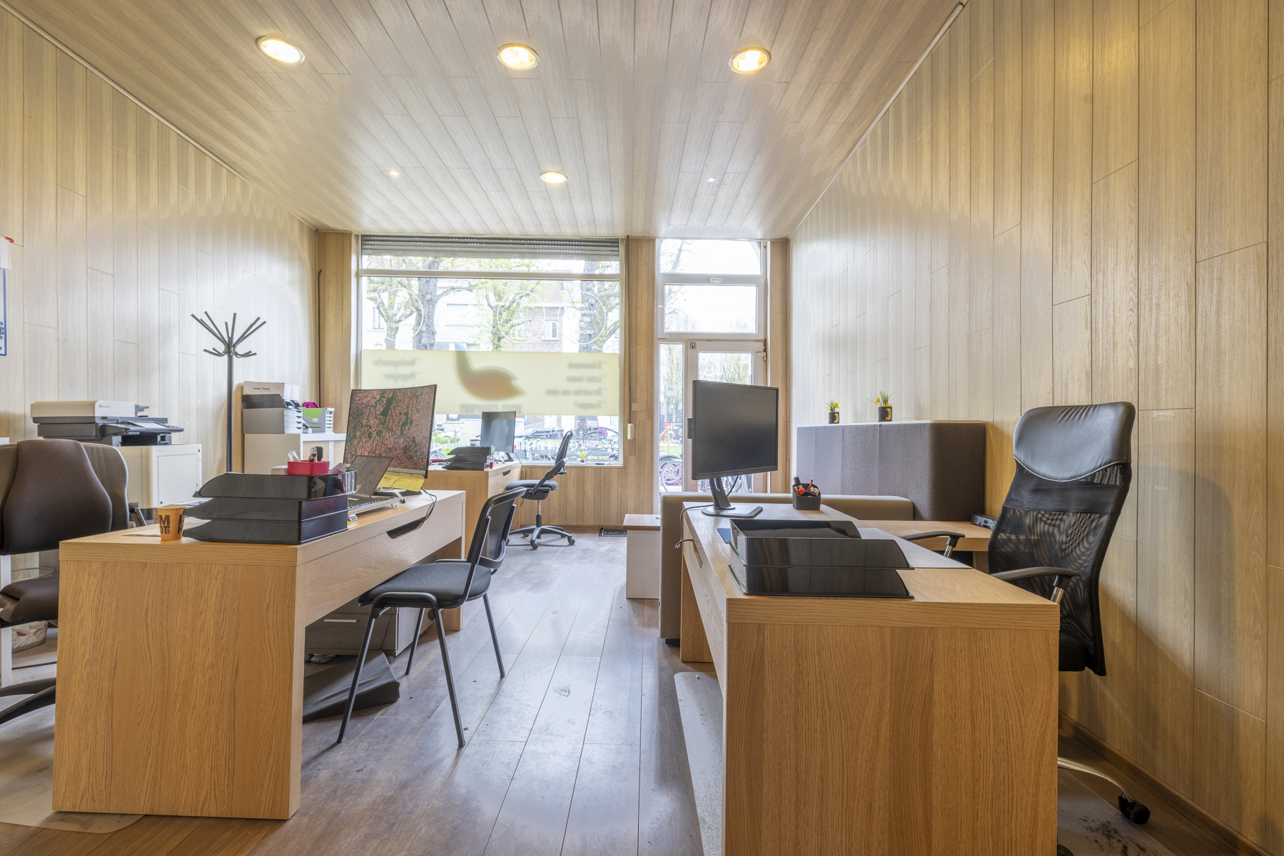 Handelsruimte met woning – 5 slaapkamers en stadsterras - foto 3