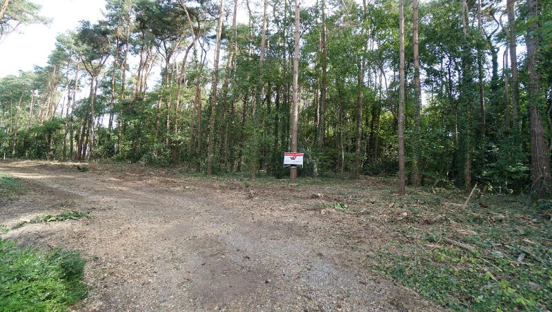 Residentieel gelegen bouwgrond van 31 are met 37 are bosgrond - photo 1