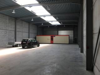 Commercial à louer à Beveren-Kruibeke-Zwijndrecht