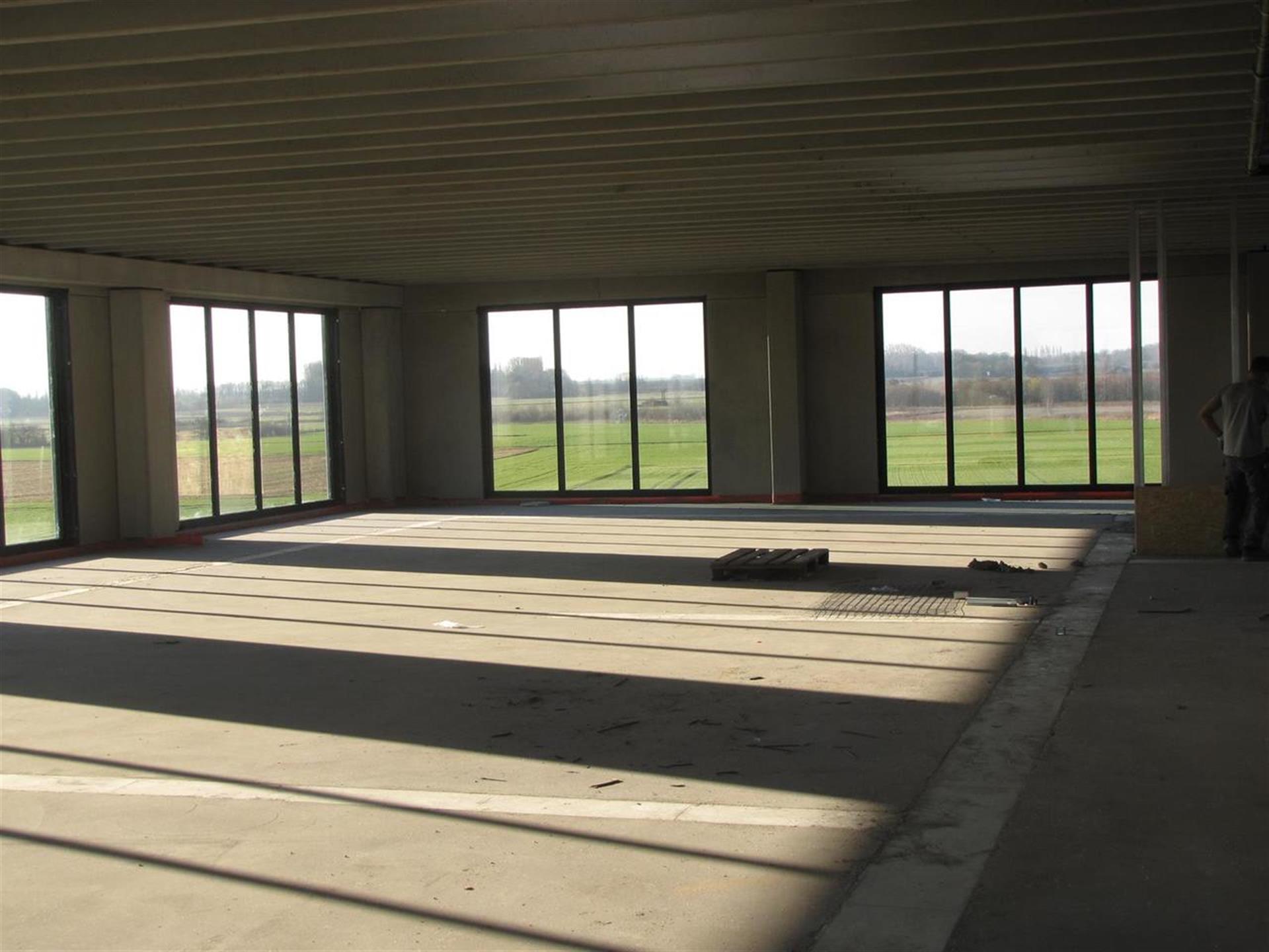 Nieuwbouw kantoorruimte in Sint-Truiden - foto 2