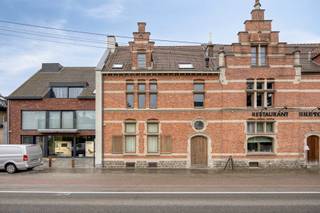 **UITZONDERLIJKE BURGERWONING GEMENGD GEBRUIK - VRIJE BEROEP**Op de Tiensesteenweg te Leuven richting Korbeek-lo kan je deze uitzonderlijke...