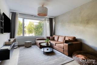 Ontdek dit ruim en lichtrijk starters appartement dichtbij het centrum van Antwerpen met een absolute topscore qua mobiliteit. Ruime en...