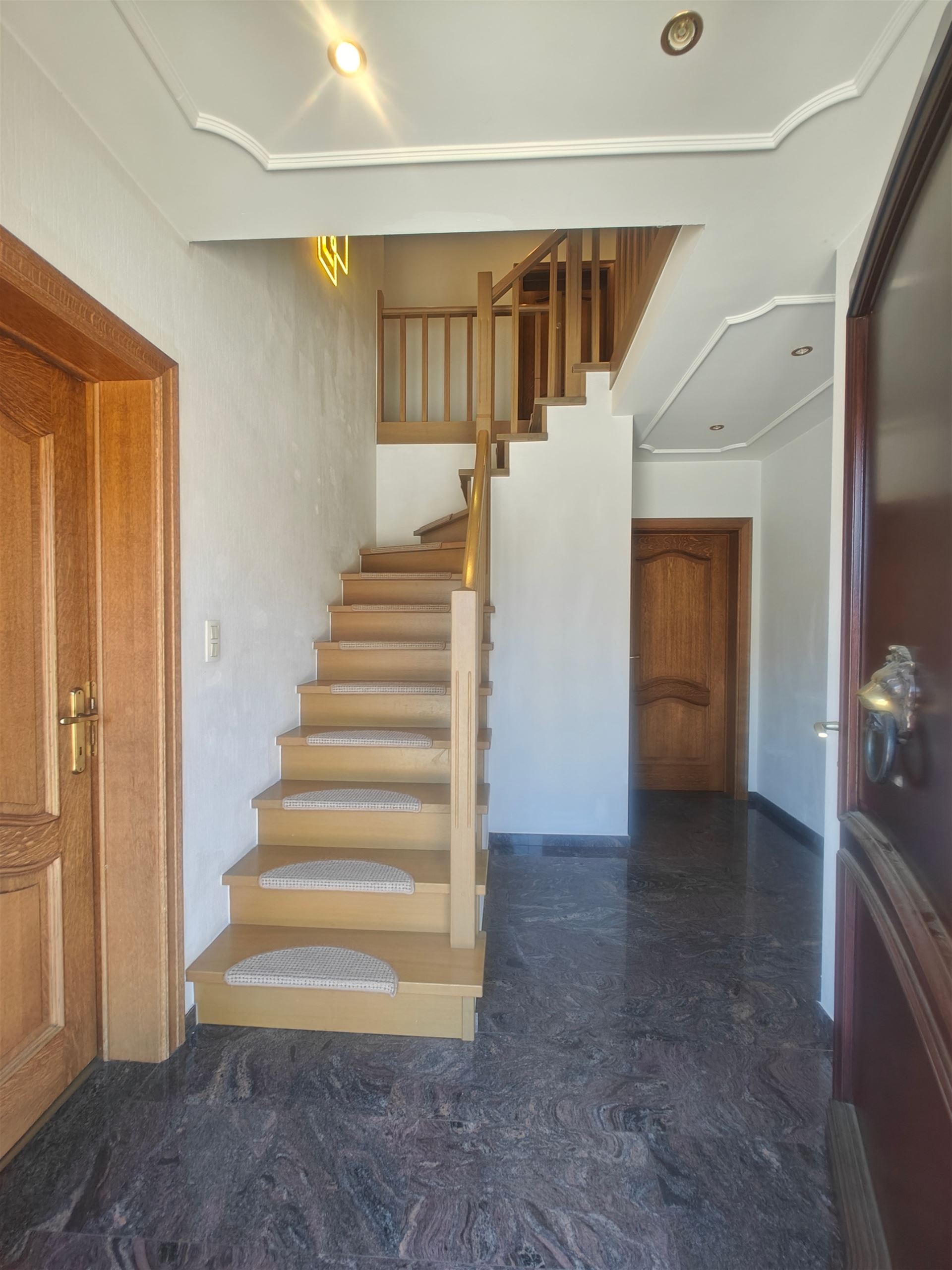 House for sale in Maasmechelen with 3 bedrooms - photo 4