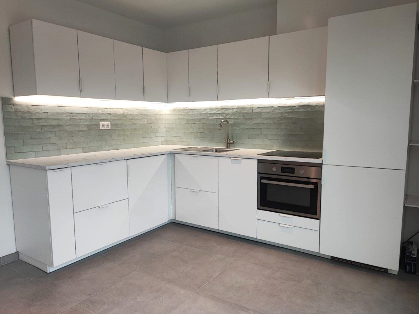 Leuk en modern 2 slaapkamer appartement gelegen te Olmen centrum ! - foto 3