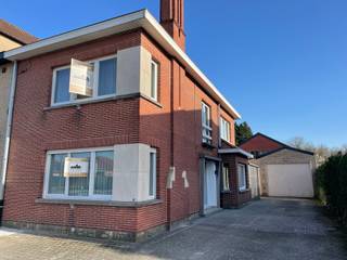 Bezoeken kunnen niet telefonisch ingepland worden, huurprofiel is verplicht:Klik op BEZOEK AANVRAGEN op onze website (www.immo-zone.be) en boek...