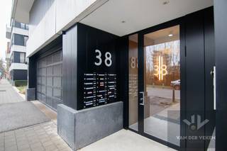 Luxueus afgewerkt, instapklaar 1-slaapkamerappartement in moderne residentie "ZUIDZICHT II", op wandelafstand van Quartier Bleu TROEVEN: -...