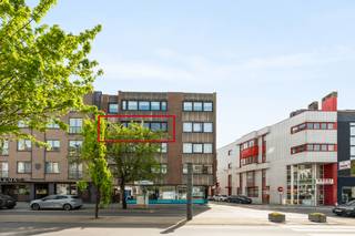 [[ DIT PAND NEEMT DEEL AAN DE ERA OPEN HUIZEN DAG OP 13/6 VAN 14:30 TOT 15:30 ]]Te koop: ruim en lichtrijk appartement in het centrum van Vilvoorde,...