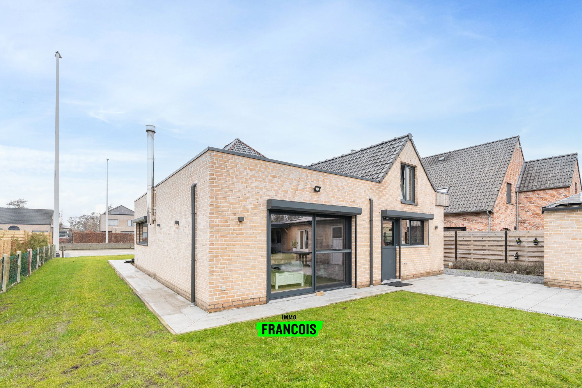 Instapklare woning met drie slaapkamers te koop in Knesselare - foto 2