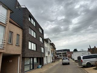 Uitstekend gelegen appartement op de eerste verdieping.Het appartement geschilderd en is voorzien van gordijnen. De indeling is als volgt:Ruime...