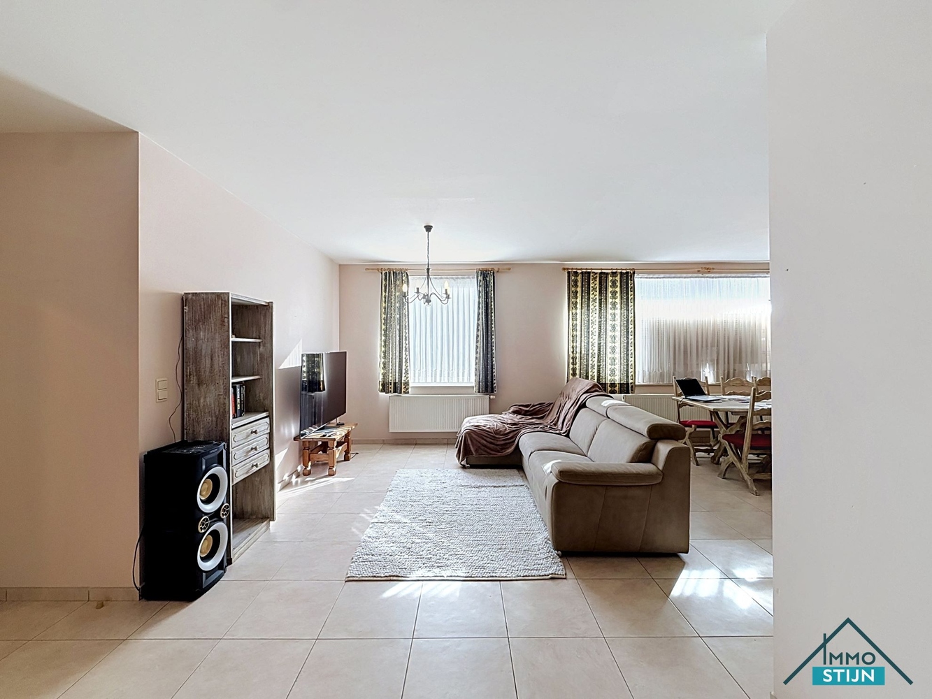 Ruim en lichtrijk appartement met twee slaapkamers - foto 4