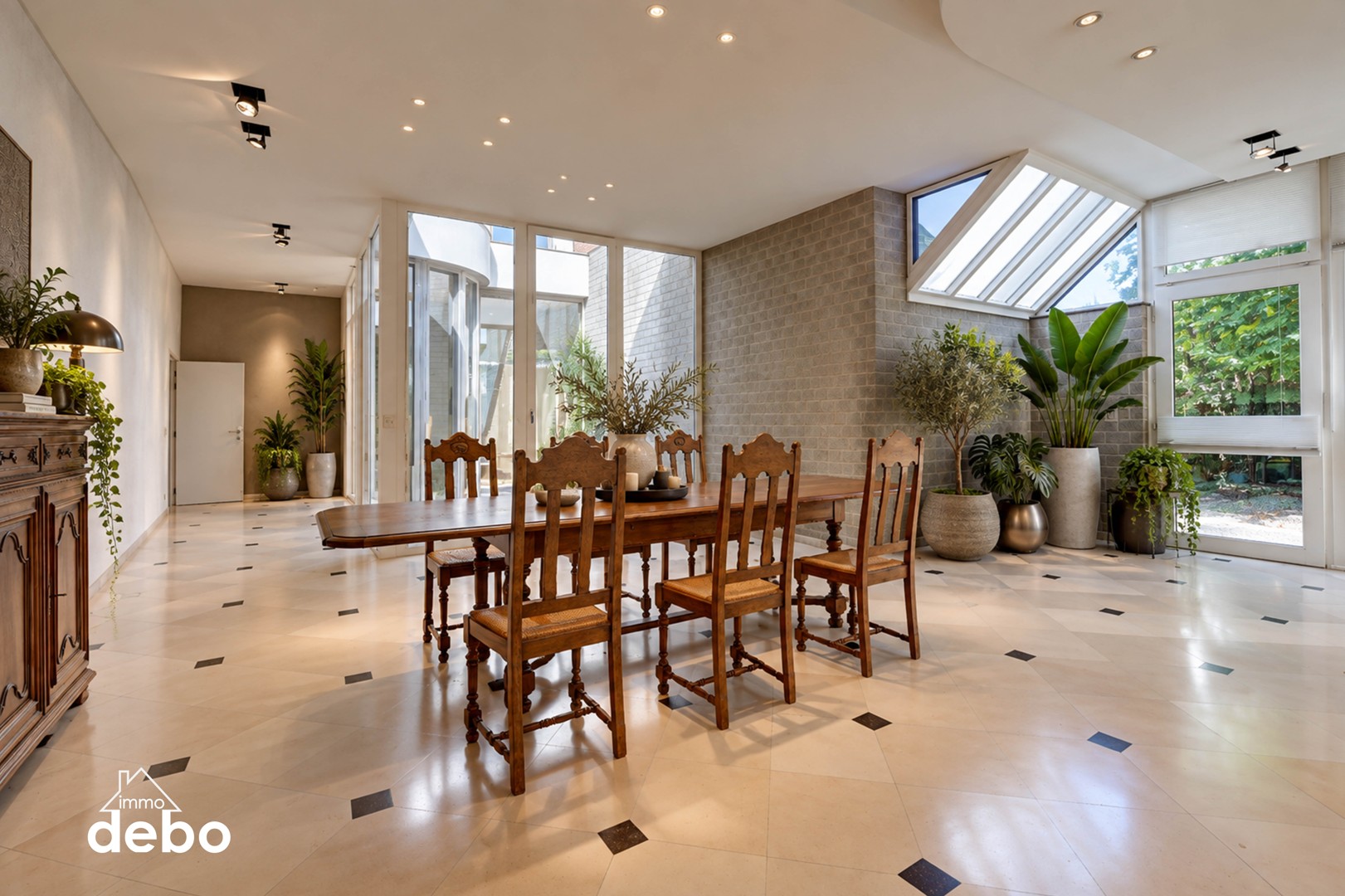 Unieke ruime woning met prachtige tuin en verrassend veel extra ruimte - photo 5