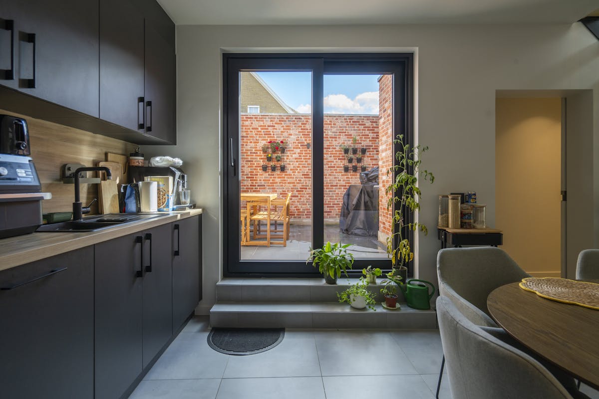 Instapklare en gerenoveerde woning te koop in Anzegem - foto 4