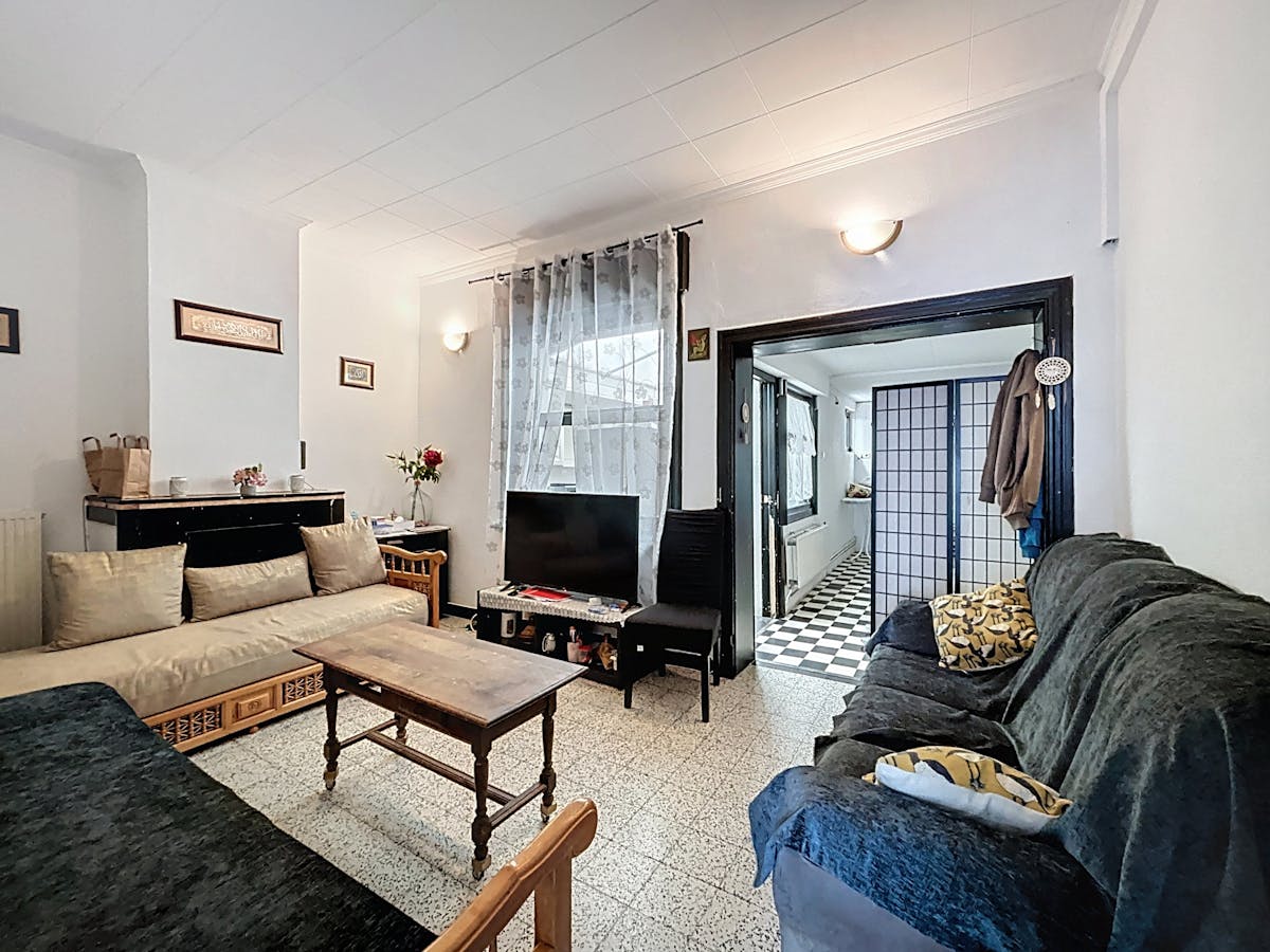 House to renovate for sale in Kortrijk! - photo 5