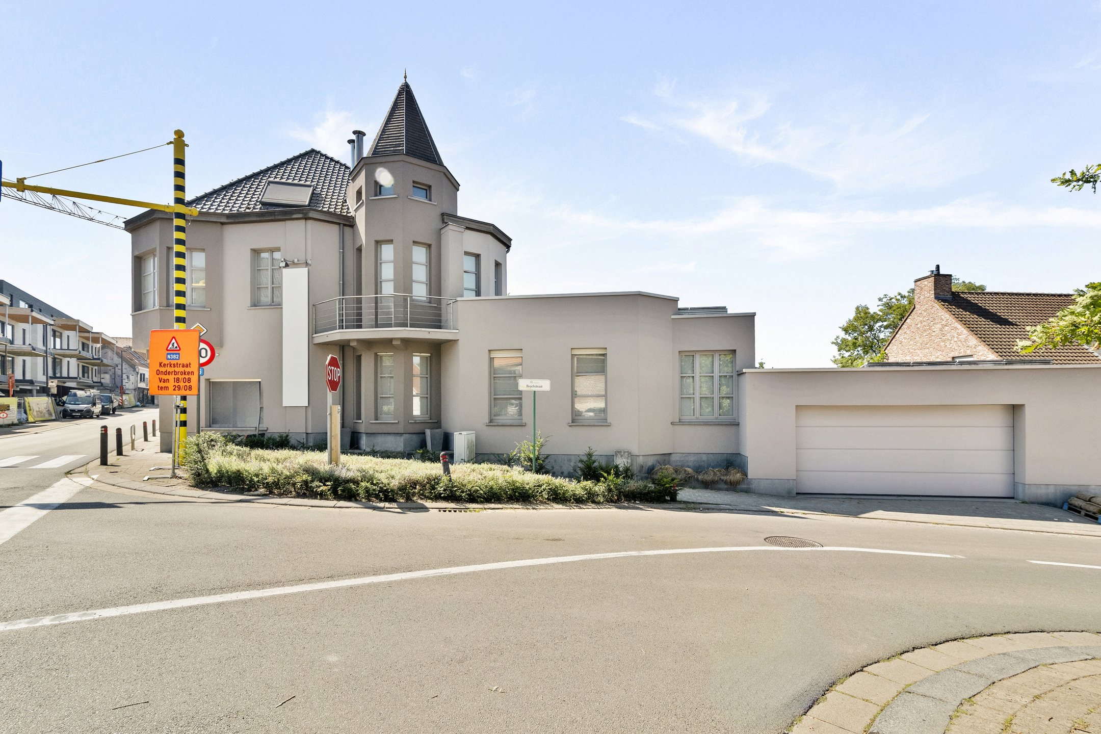 House for sale in Anzegem with 5 bedrooms - photo 3