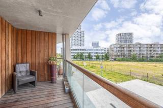 Tussen het charmante Zuid en het befaamde Nieuw Zuid bevindt zich dit unieke appartement op de eerste verdieping van het recente complex...