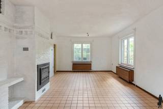 Instapklare woning met 4 slaapkamers gelegen in een rustige, doodlopende straat vlak bij het centrum van Turnhout, vind je deze vrijstaande woning...