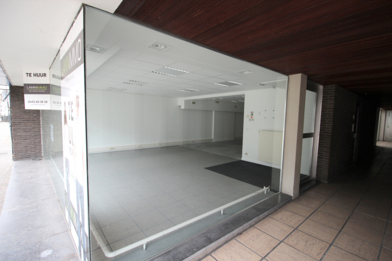 Kantoorruimte op de Markt van Deinze - foto 2