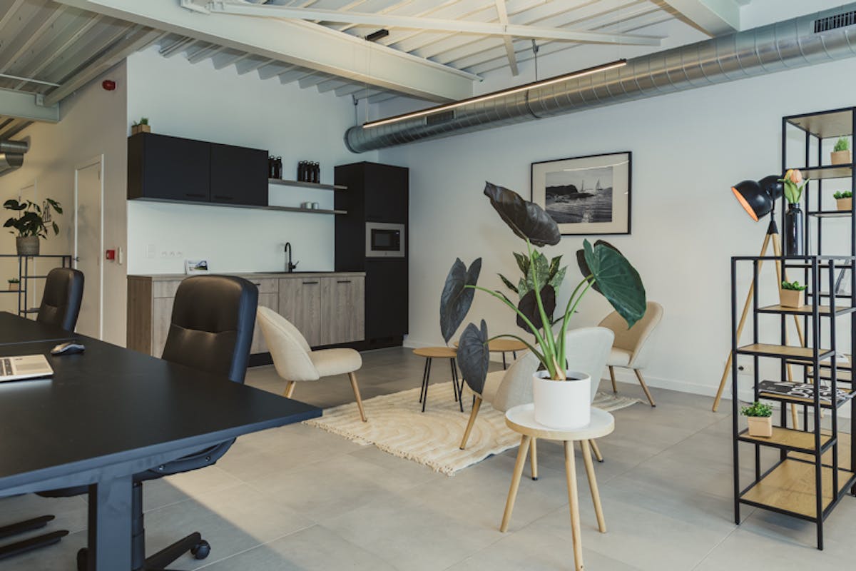 Ready to move in Office Space (177 m²) for Sale in Tintersweghe Business Park with Green View - photo 5