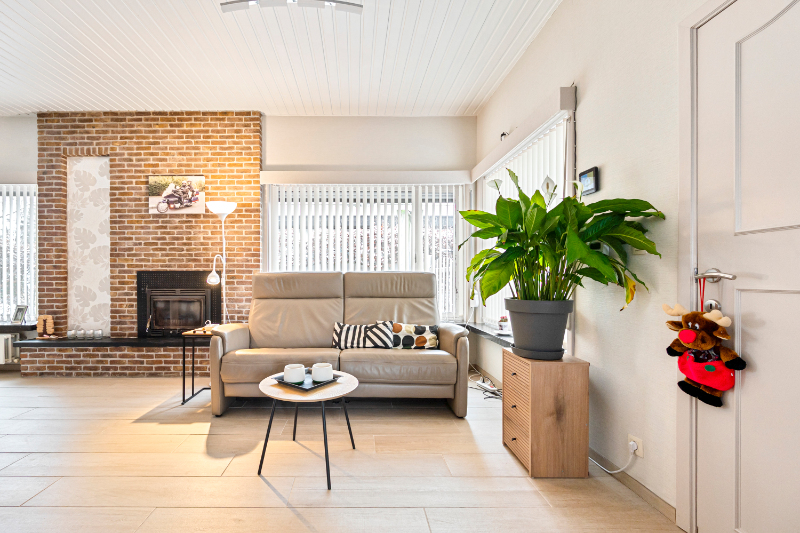 VRIJ RUIME ALLEENSTAANDE BUNGALOW MET  TOP LIGGING - foto 4